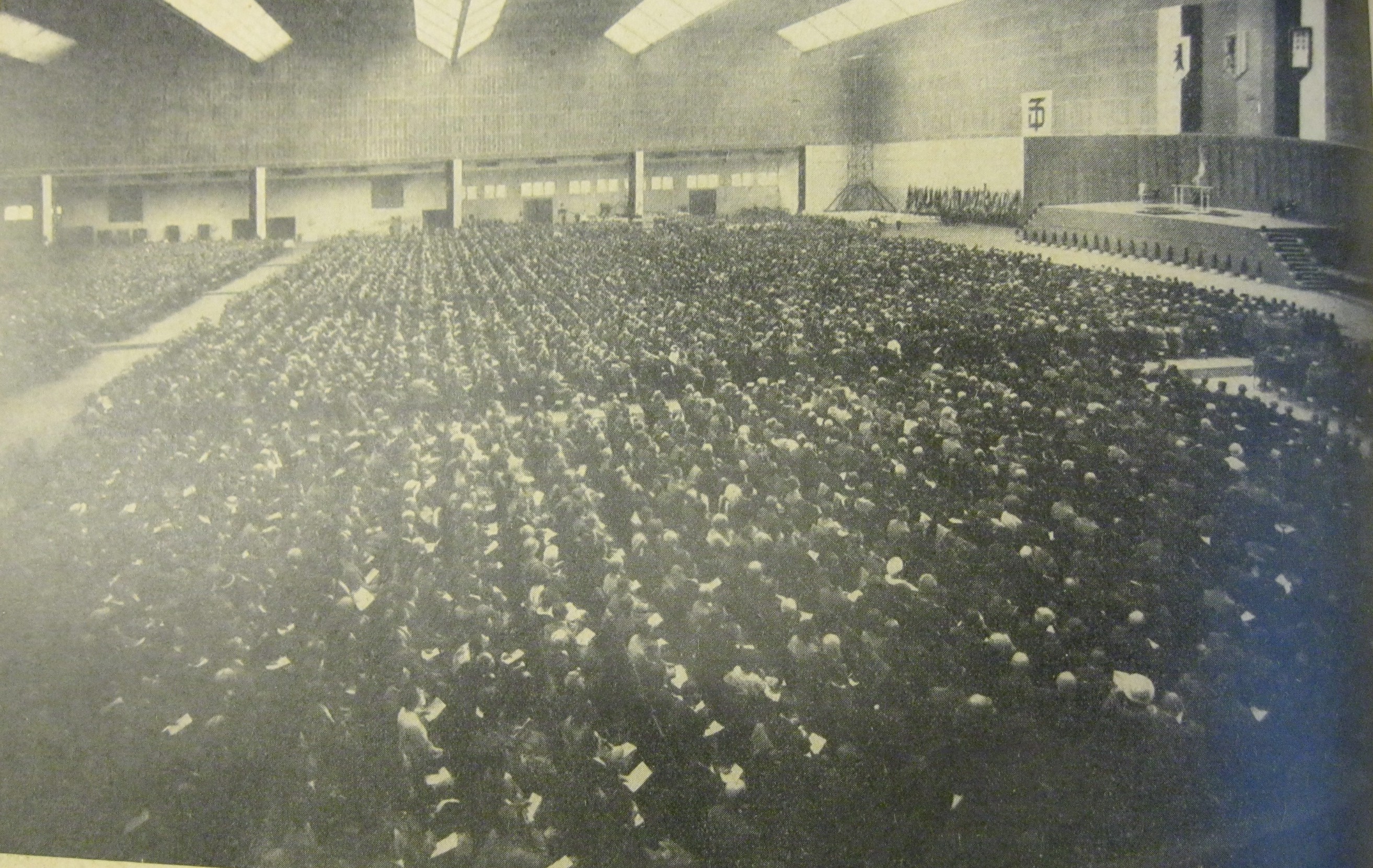 15.000 Zuschauer im April 1932 | Bildquelle: Deutsche Turnzeitung