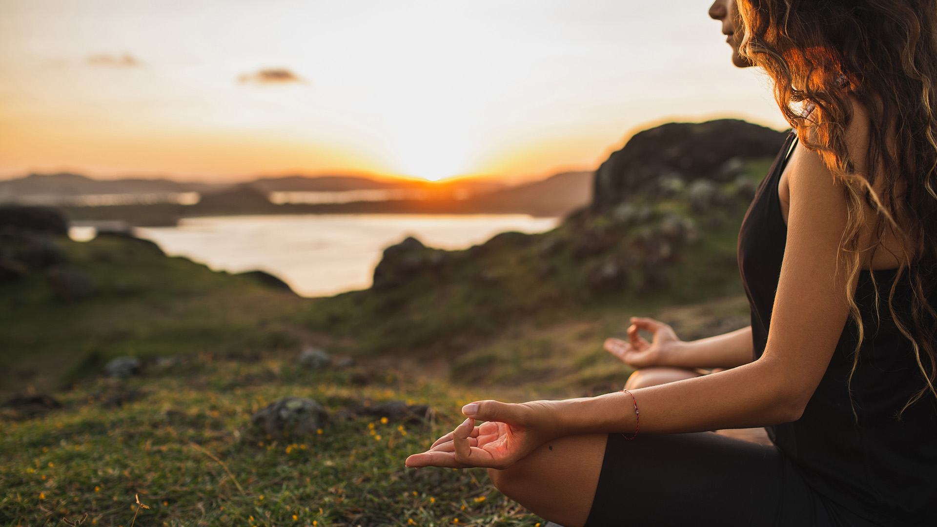 Meditation Siddhasana | Bildquelle: BKK Faber-Castell